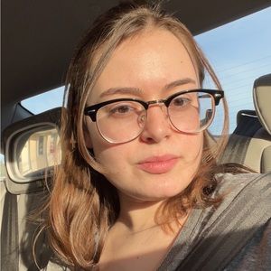 Meet your Posher, Alyssa